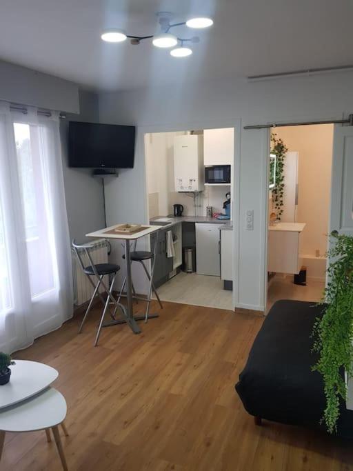 Le Studio Du Quai Charleville-Mézières エクステリア 写真